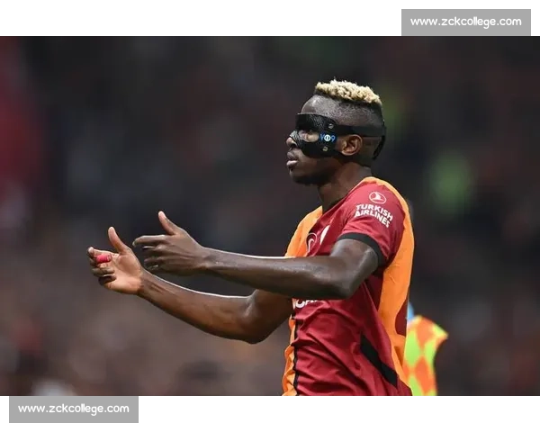 范德萨力荐曼联召回安东尼!加纳乔离队传闻升级,红魔锋线重组引争议